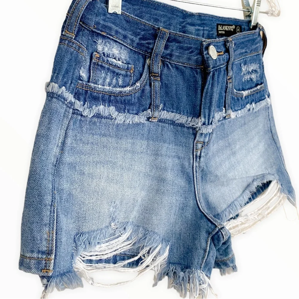 Blank NYC The Essex Classic Cut Off Mean Street Denim Distressed Shorts‎ Size 25